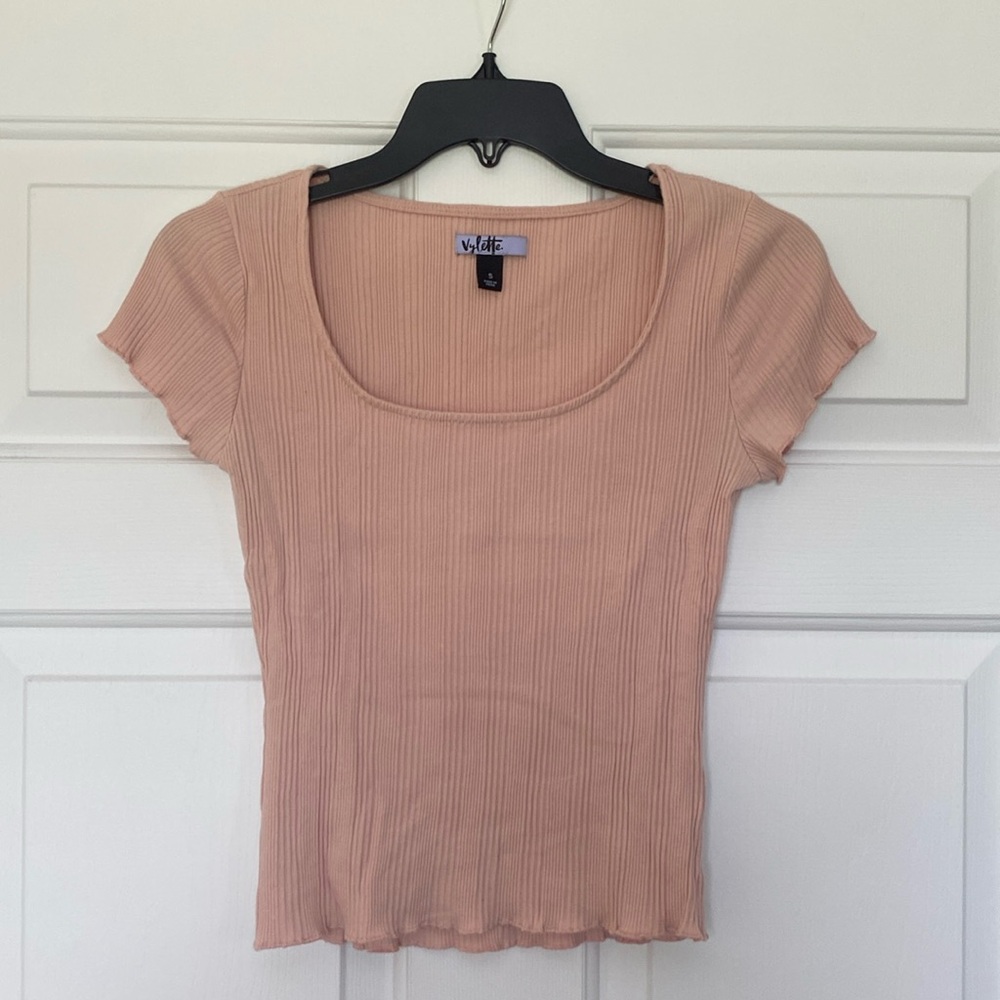 Short sleeve top, size small, Vylette brand